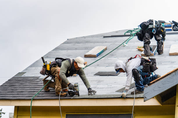 Professional Gutter Installation technician working in Pomeroy, OH
